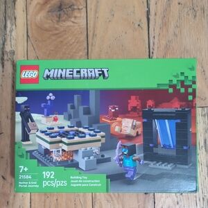 LEGO Minecraft Nether And End Portal Journey Set